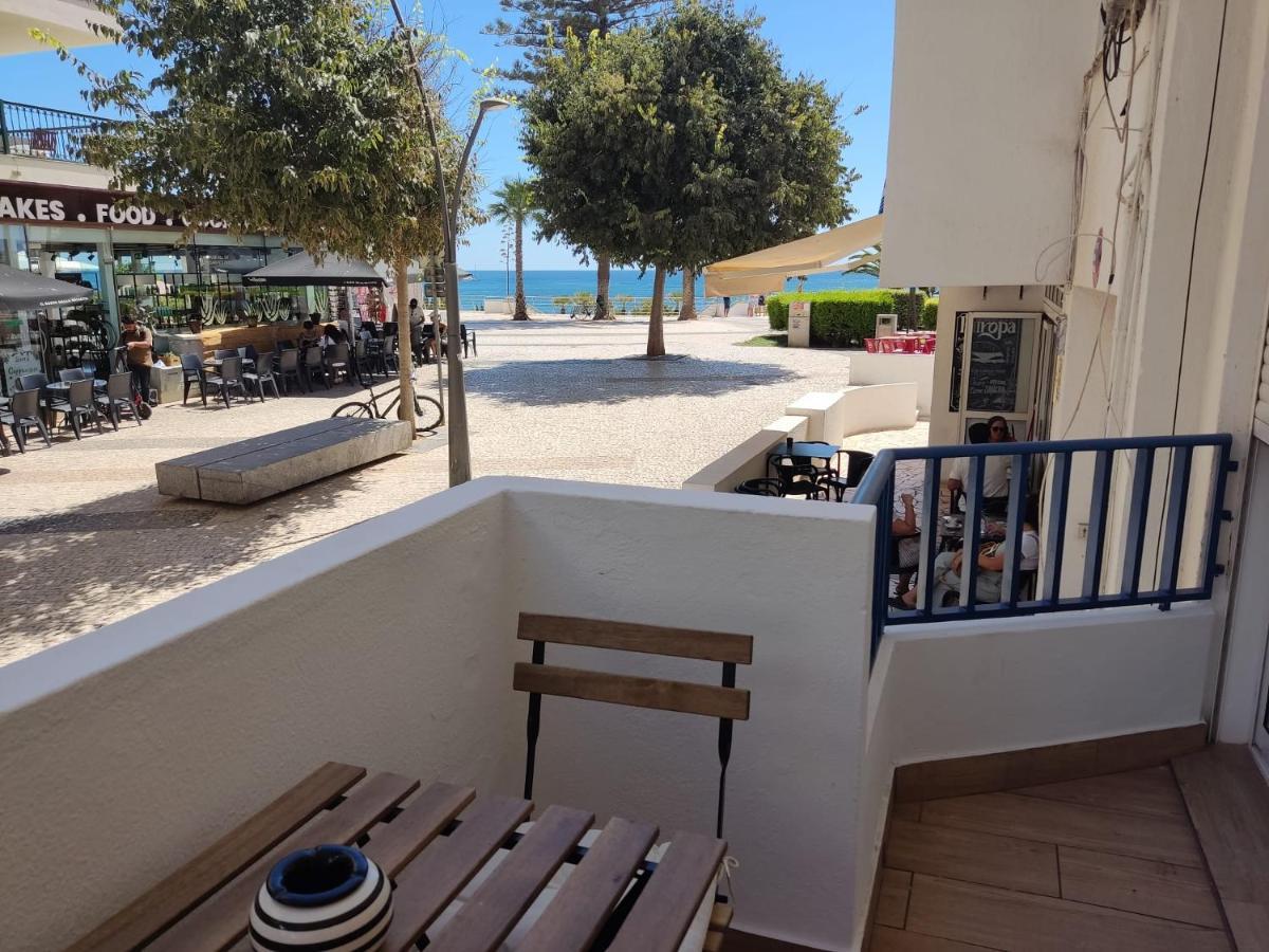 T1 Rosa Dos Ventos, A/C & Terrace - Casas & Papeis Lägenhet Armação de Pêra Exteriör bild