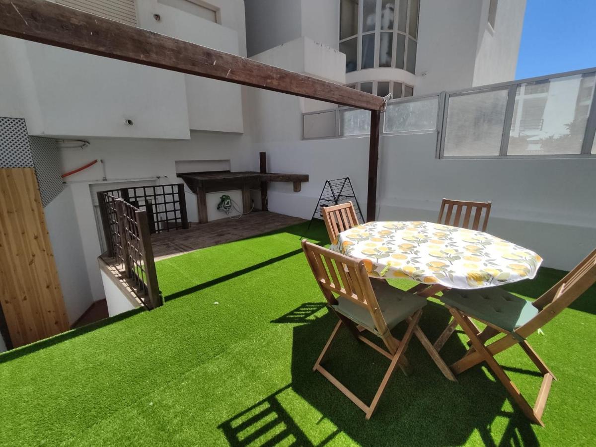 T1 Rosa Dos Ventos, A/C & Terrace - Casas & Papeis Lägenhet Armação de Pêra Exteriör bild